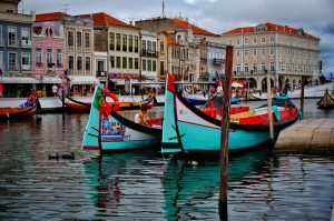 Viaje a Oporto y en tren a Aveiro, la “Venecia portuguesa”