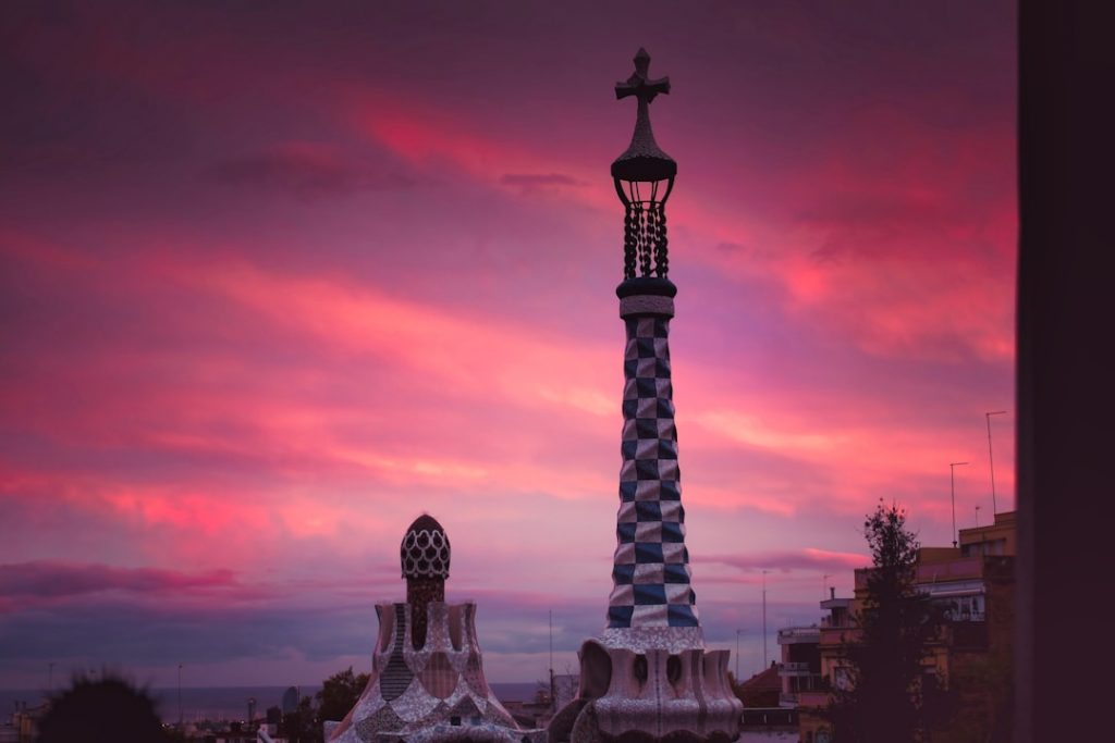Barcelona esencial en 3 días – foto de Edison Trinidad (Unsplash)