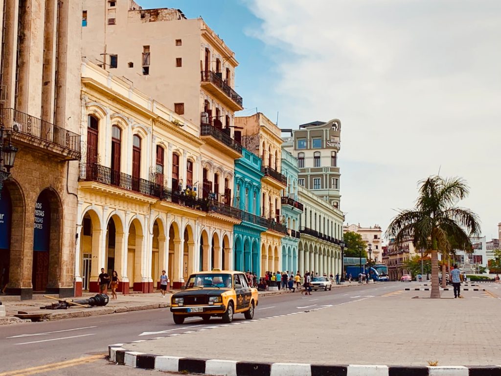 Cuba: La Habana + Varadero en 5 días – foto de Dustan Woodhouse (Unsplash)