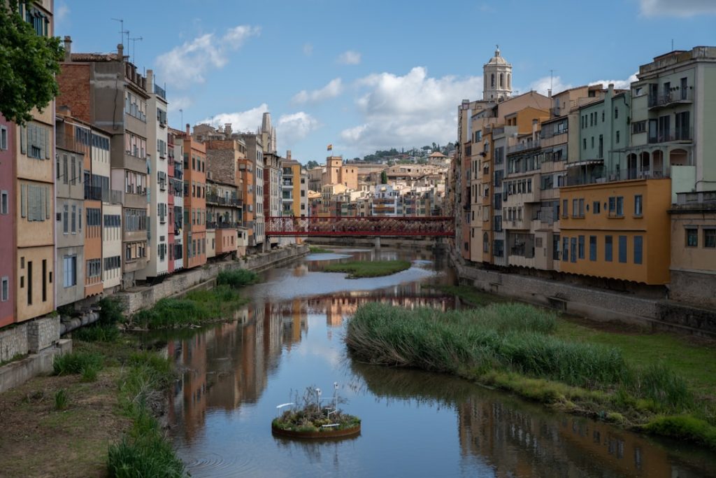 Girona + Cadaqués 3–4 días: Cap de Creus y Empúries – foto de Davor Denkovski (Unsplash)