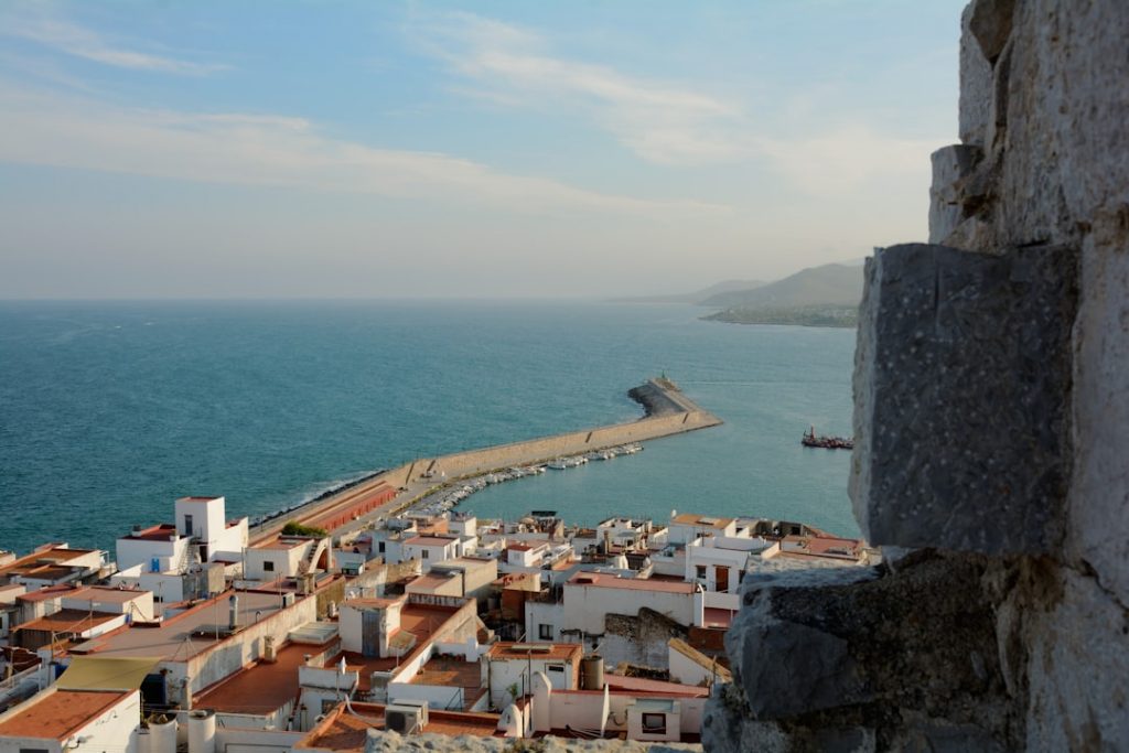 Peñíscola + Delta del Ebro 3 días: castillo y lagunas – foto de Mikel Landa (Unsplash)