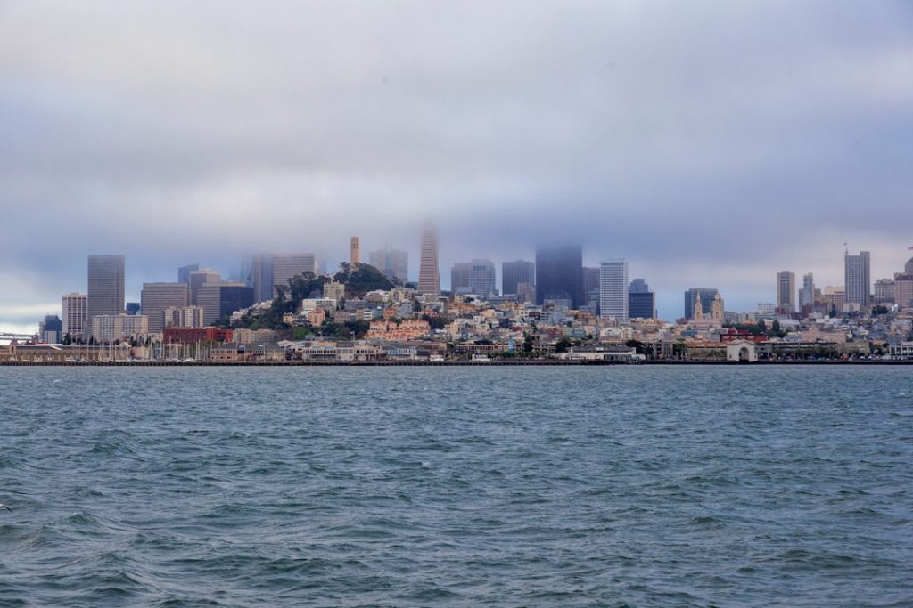 San Francisco 3 días: tranvías, Golden Gate y barrios – foto de Jesus Esteban (Unsplash)