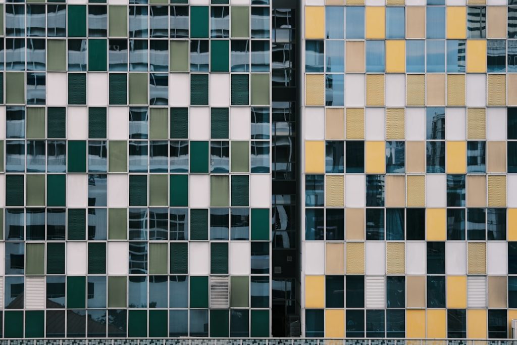 Singapur barato: hawkers, MRT y Gardens by the Bay – foto de Claudio Schwarz (Unsplash)