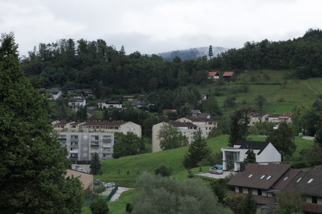 Suiza parques y lagos en 4 días – foto de Khrystyna Miskevych (Unsplash)