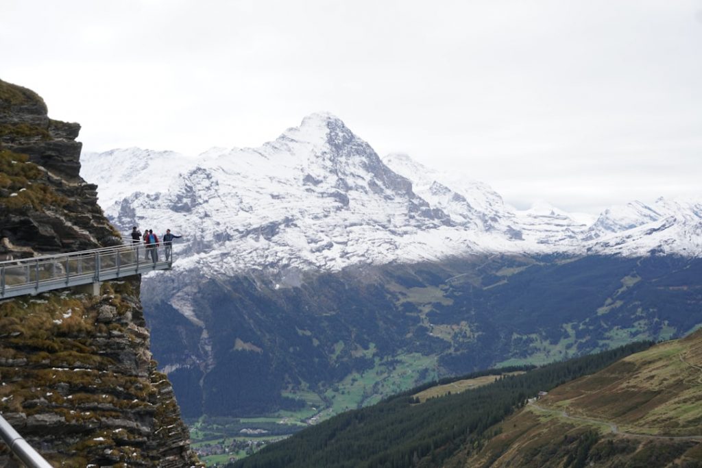 Suiza parques y lagos en 4 días – foto de JP (Unsplash)