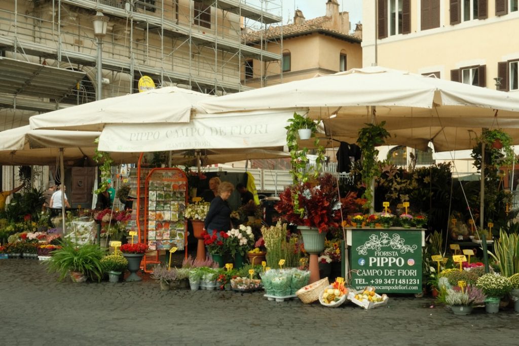 Roma low-cost: comer y moverse – foto de Sara Abilova (Unsplash)