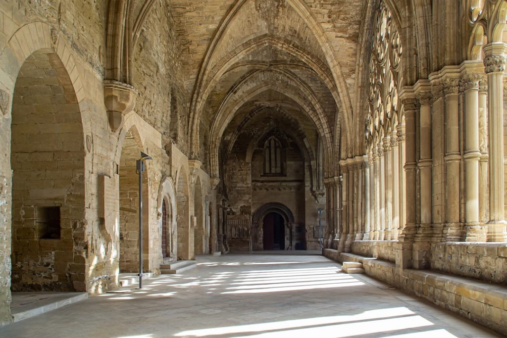 Burgos + Atapuerca 2–3 días: catedral y evolución humana – foto de Manuel Torres Garcia (Unsplash)