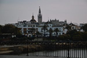 Cádiz low-cost 3 días: casco histórico, playas urbanas y tren desde Sevilla