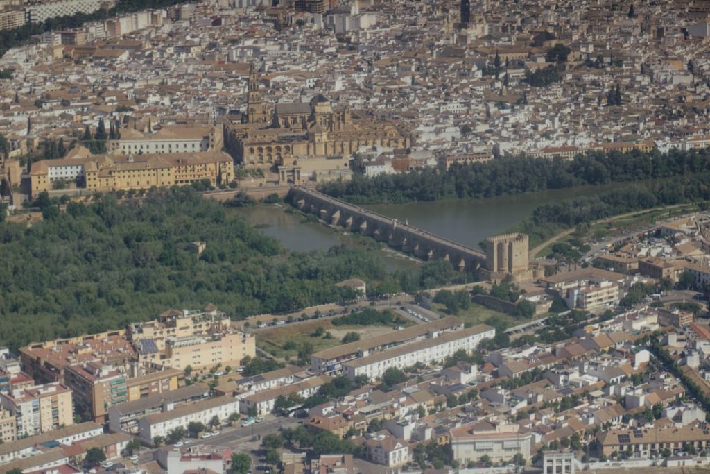 Guía para viajes a Córdoba en Patios (2 días) – foto de Grianghraf (Unsplash)