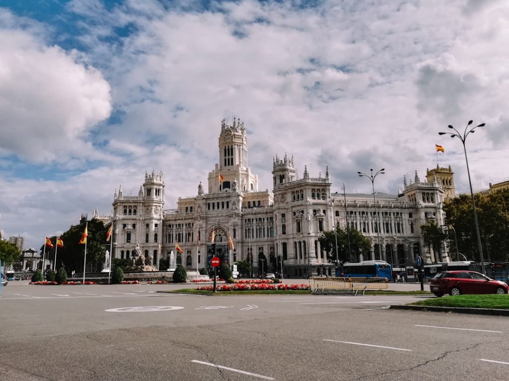 Guía para viajes a Madrid (3 días) – foto de Nana (Unsplash)