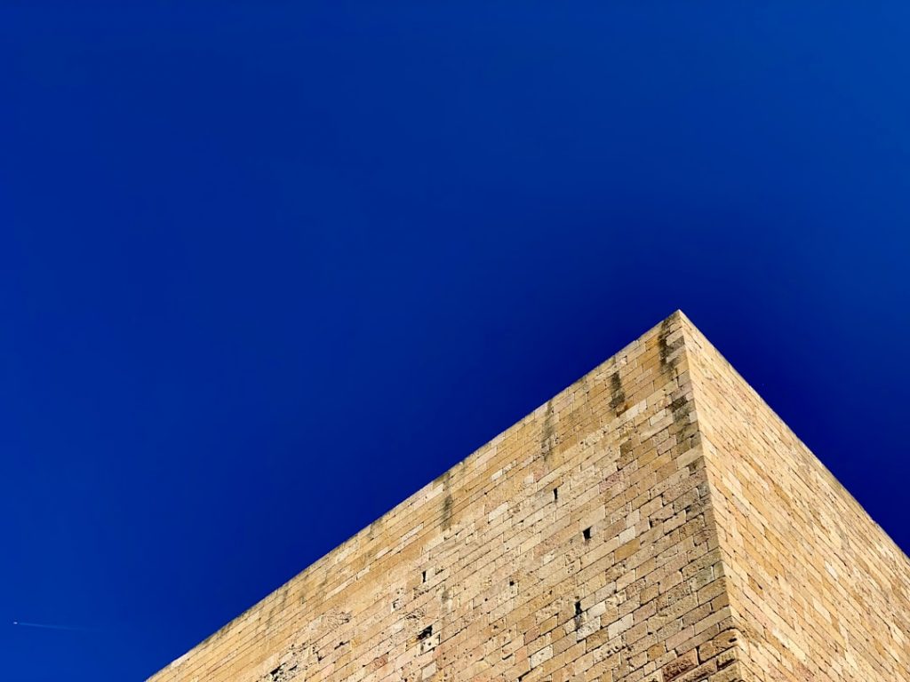 Guía para viajes a Tarragona (2 días) – foto de Xander Jake Mikuda Vest (Unsplash)