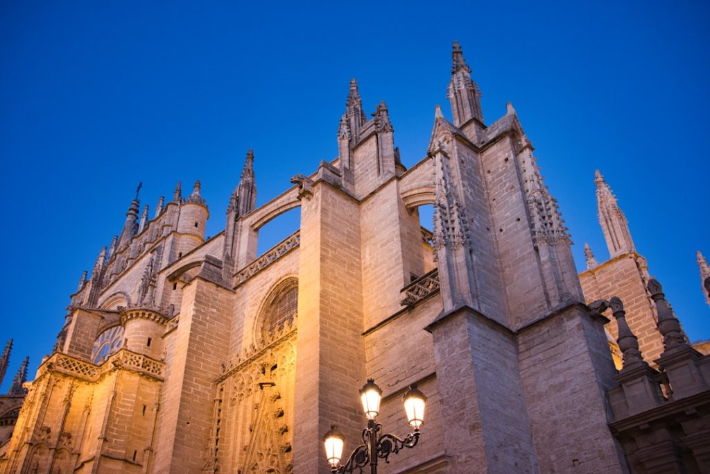 Semana Santa en Sevilla: guía práctica – foto de Carlos Tejera (Unsplash)