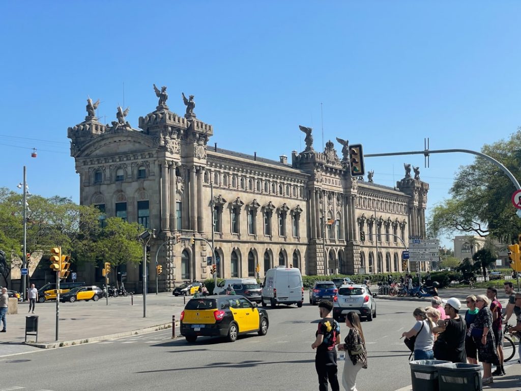 Guía de Berlín urbano: Muro, barrios creativos y abono 48–72h – foto de Chris Porter (Unsplash)