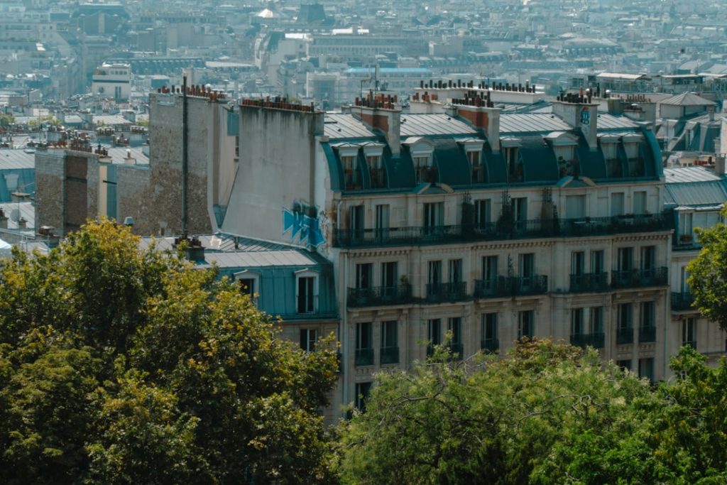Guía low-cost de París para jóvenes: hostels, Navigo Easy y museos gratis – foto de Theresia Hent (Unsplash)