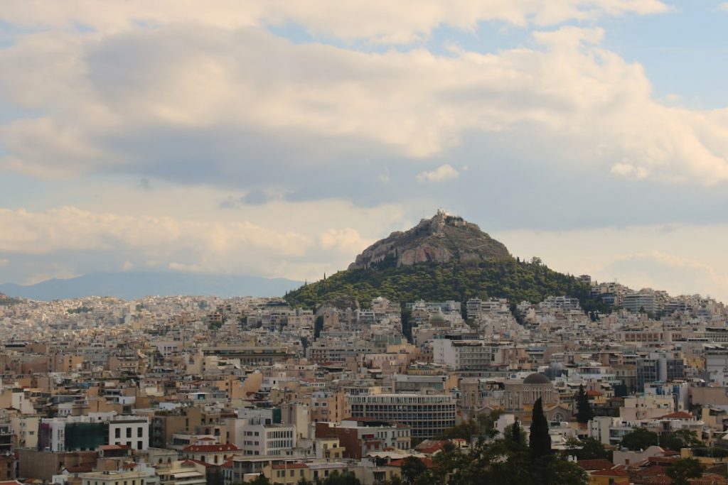 Itinerario 4 días en Atenas + islas Sarónicas: acrópolis, ferris y playas – foto de Bruna Santos (Unsplash)