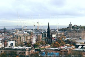 Itinerario 4 días en Edimburgo con Highlands: castillo, pubs y ruta escénica