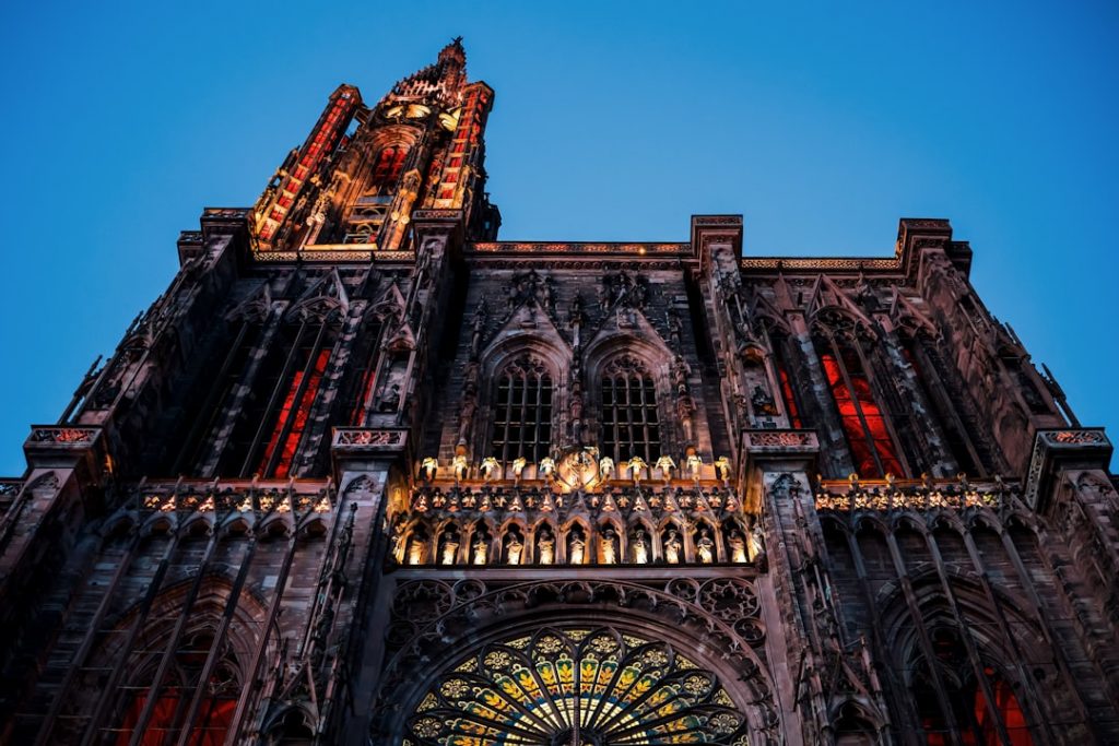 Mercadillos de Navidad en Alsacia: Colmar + Estrasburgo sin coche – foto de Rafael Hoyos Weht (Unsplash)