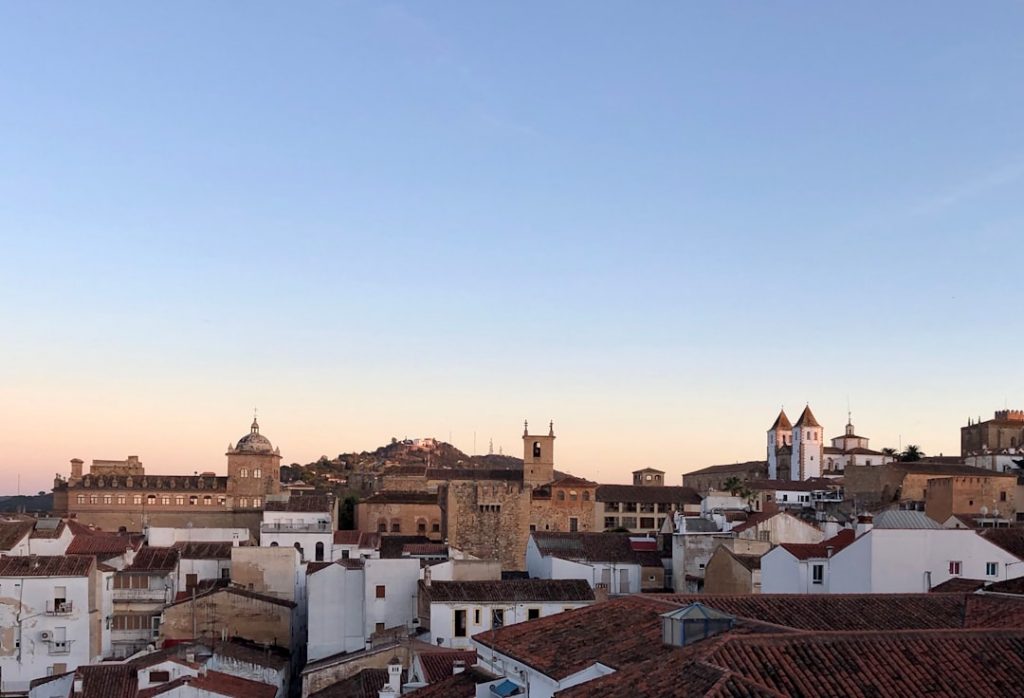 Extremadura 3 días: Cáceres, Trujillo y Monfragüe (buitres y miradores) – foto de David Gil de la Canal (Unsplash)