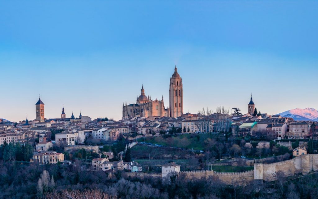 León 2 días: catedral, Barrio Húmedo y románico – foto de Jordi Vich Navarro (Unsplash)