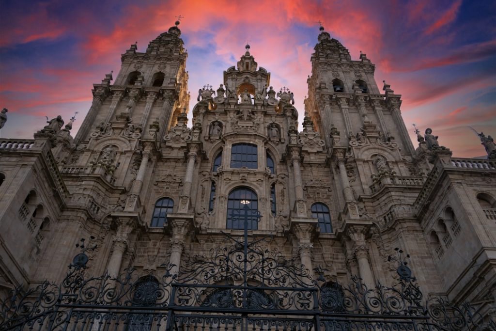 Qué ver en Santiago y alrededores en 4 días – foto de Snap Wander (Unsplash)