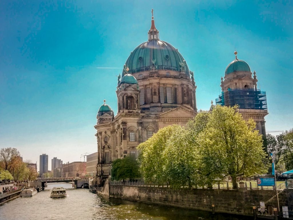 Berlín en 4 días: historia y barrios – foto de Alejandro Cartagena 🇲🇽🏳‍🌈 (Unsplash)