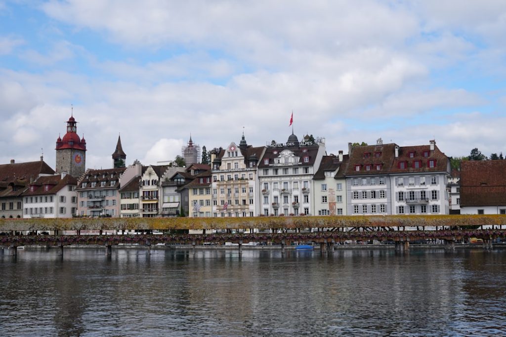Lucerna e Interlaken en 5 días – foto de JP (Unsplash)
