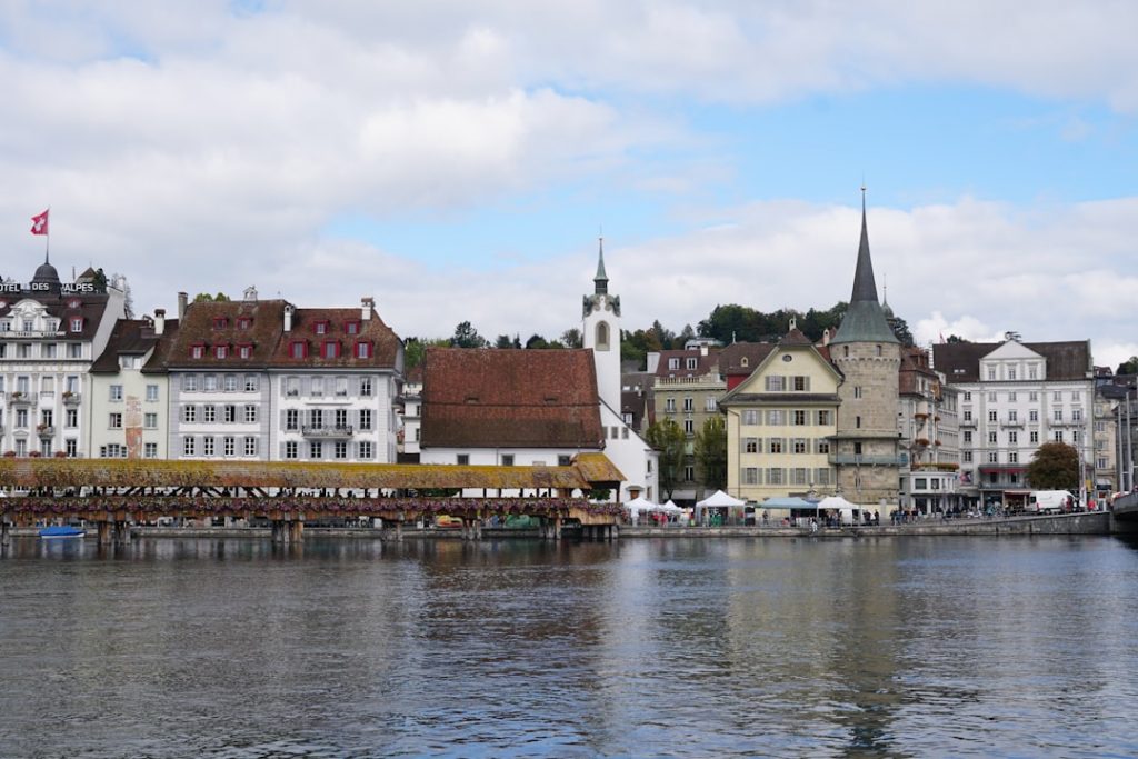 Lucerna e Interlaken en 5 días – foto de JP (Unsplash)