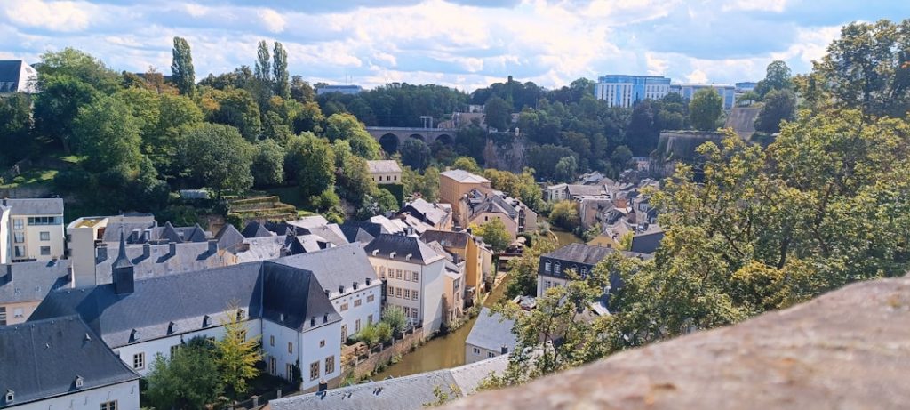 Luxemburgo en 3 días y excursiones – foto de Claudia Bisset (Unsplash)